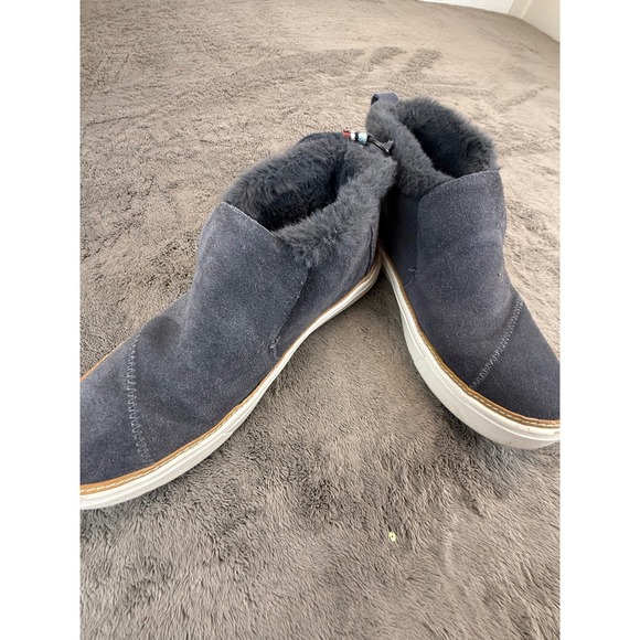 TOMS Womens Grey Suede Faux Fur Lined Slip On Mid Top Sneaker Boots Size 6.5 - Picture 6 of 7